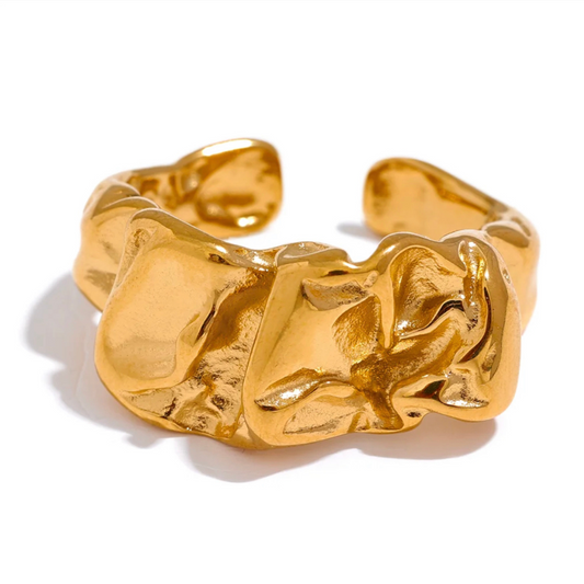 THE GOLD CRINKLE RING